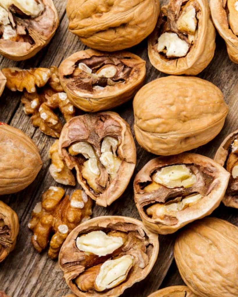 Benefits of soaked walnuts