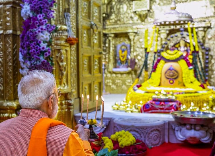 Somnath Jyotirlinga and Mahadev Worship