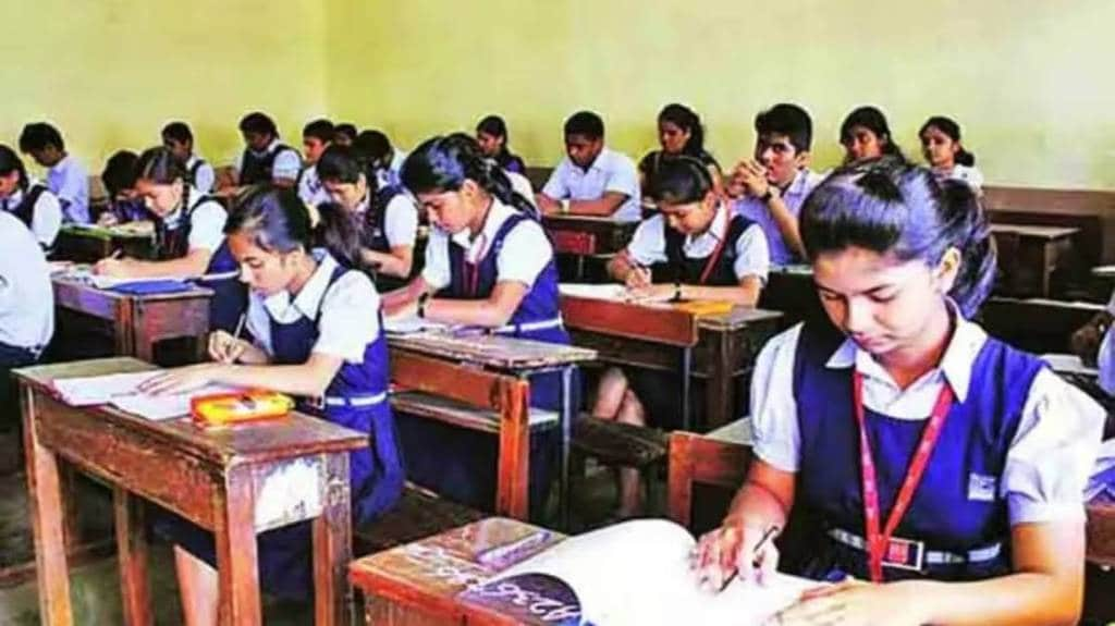 Eco friendly sanitary napkins for female students of municipal schools Mumbai print news