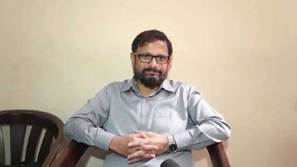 mp naresh mhaske slams sanjay raut for targeting eknath shinde to join congress