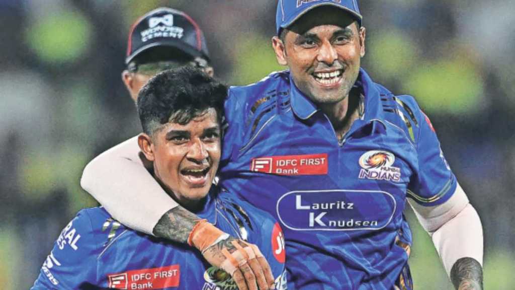 Mumbai Indians spinner Vignesh Puthur news in marathi