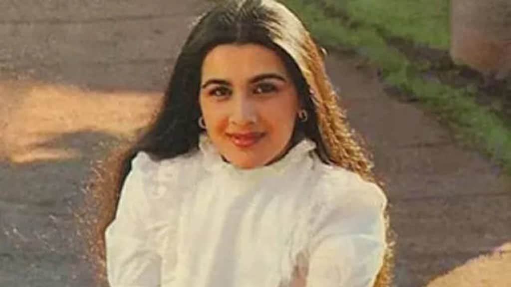 when amrita singh married to 12 years younger saif ali khan