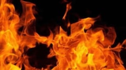 भायखळ्यातील बेकरीला भीषण आग, चारजण होरपळले